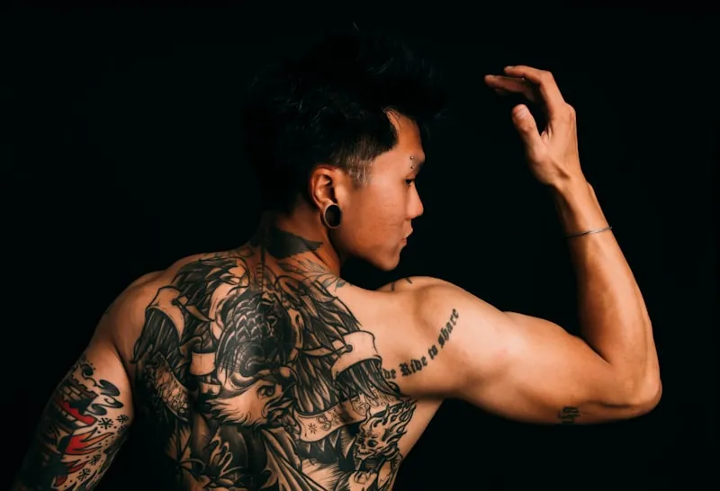 Tatouage irezumi traditionnel